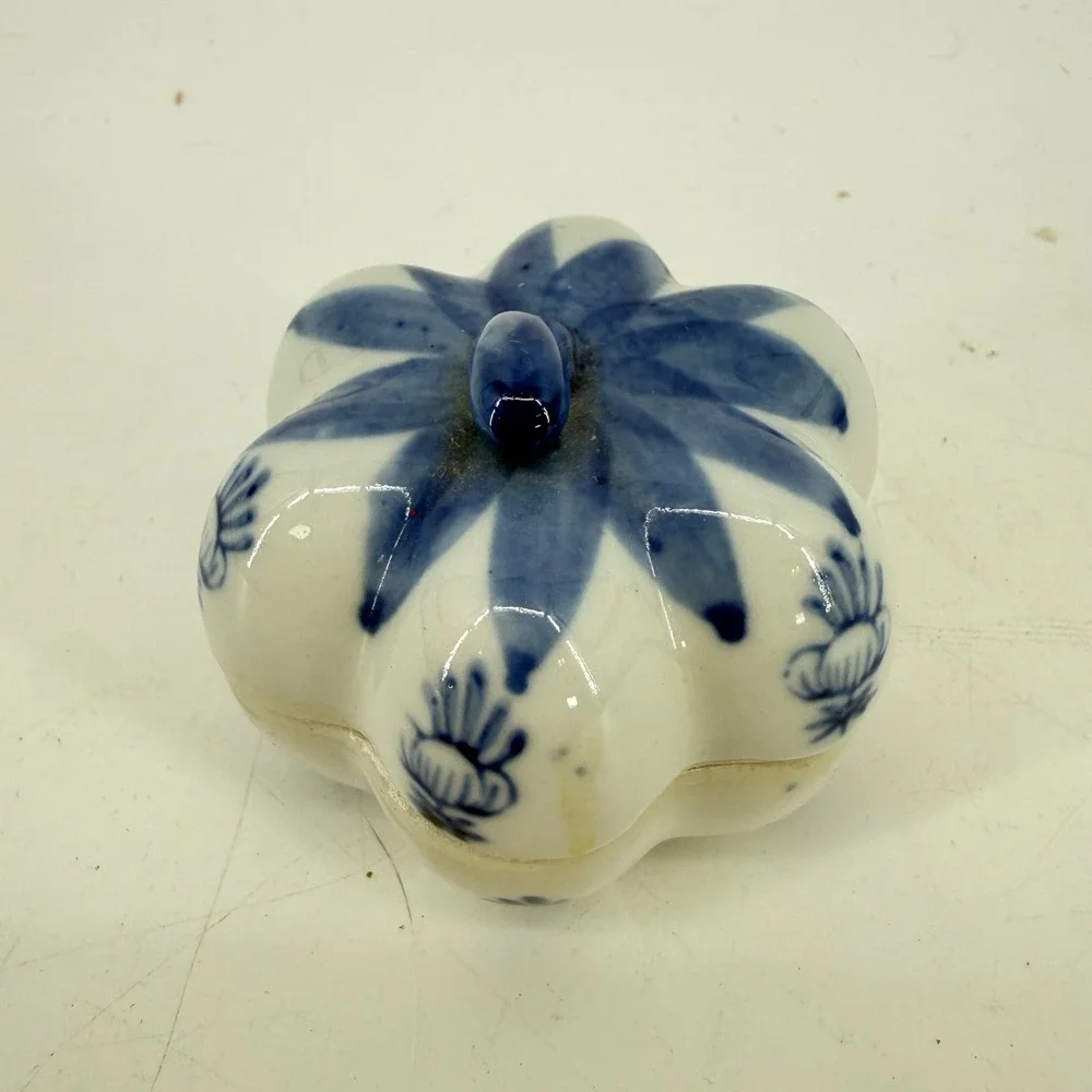 Pumpkin Trinket Box Small Blue White Floral Ceramic Jewelry‎ Dish Decor 2